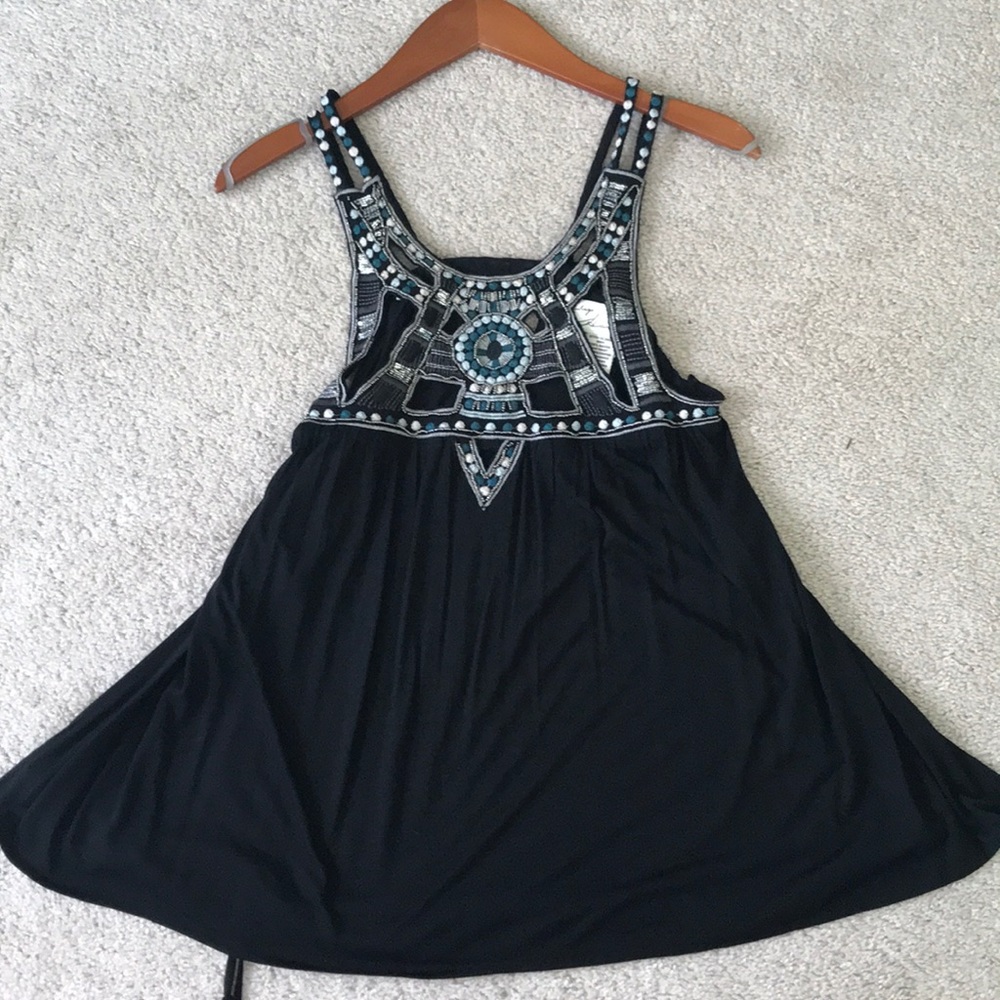 Detailed top